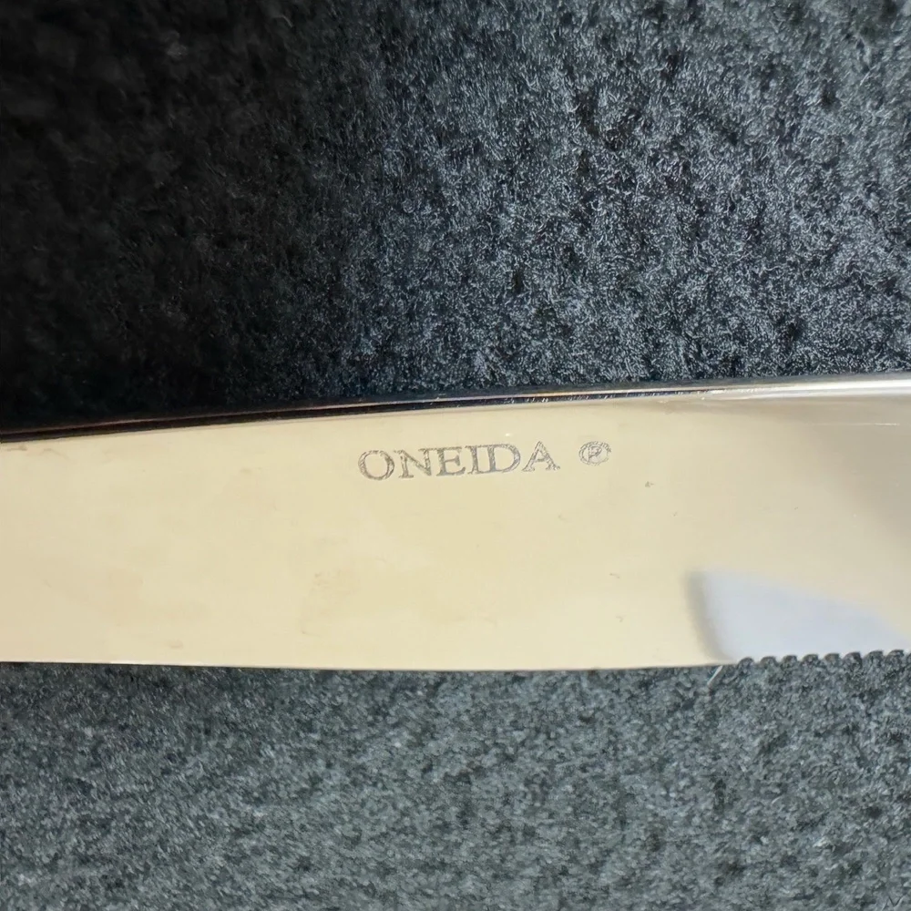 ONEIDA Silver Butter Knife Flatware Kitchen Tableware Cutlery Houseware Stainles